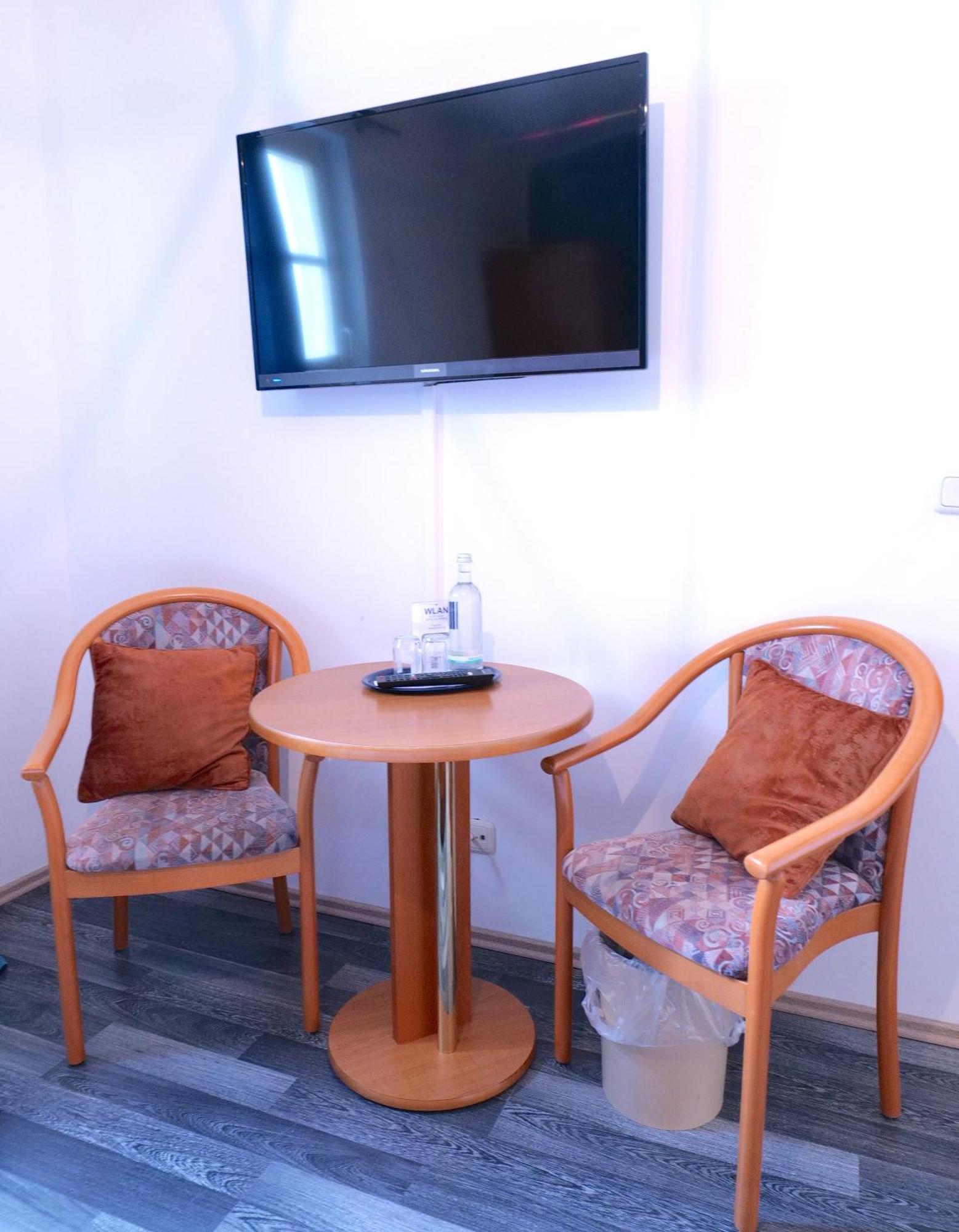 Hotel & Restaurant Am Bodden Putbus Ngoại thất bức ảnh