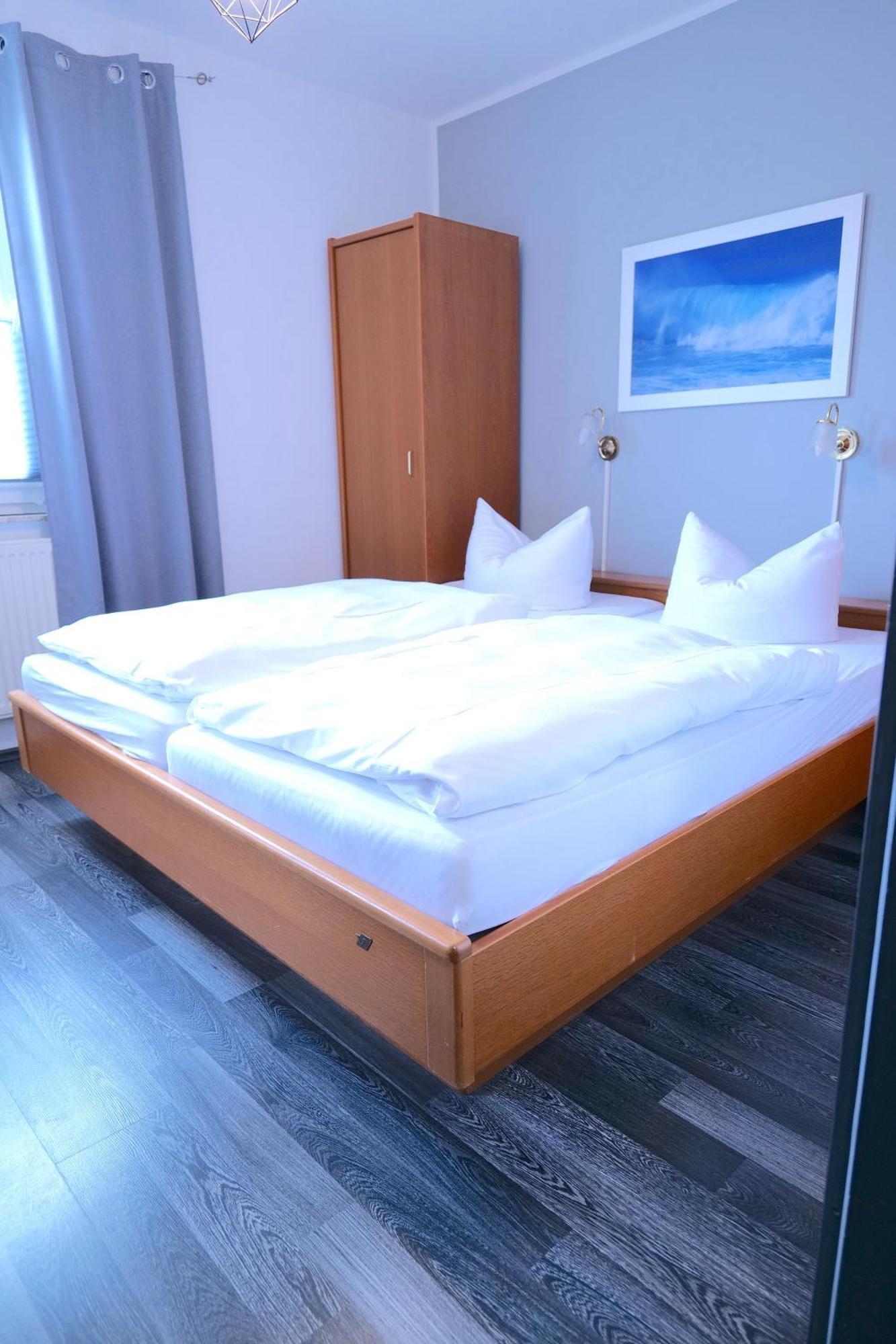 Hotel & Restaurant Am Bodden Putbus Ngoại thất bức ảnh