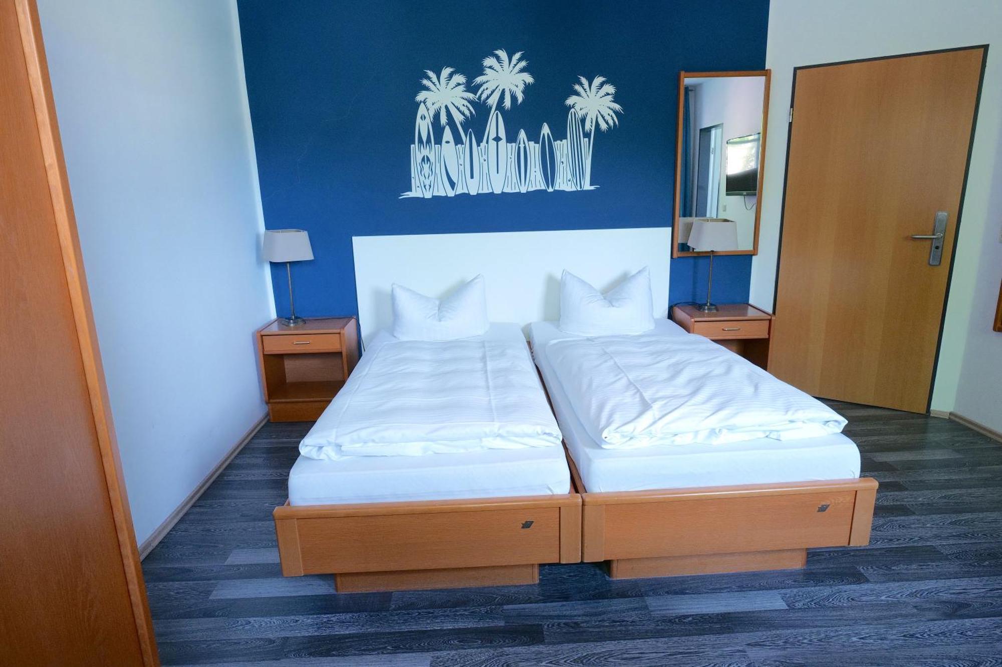 Hotel & Restaurant Am Bodden Putbus Ngoại thất bức ảnh